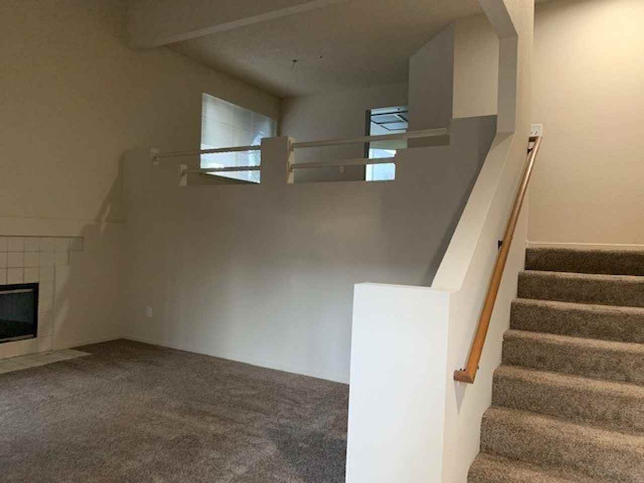 23 E Court Ln - Photo 4 of 17