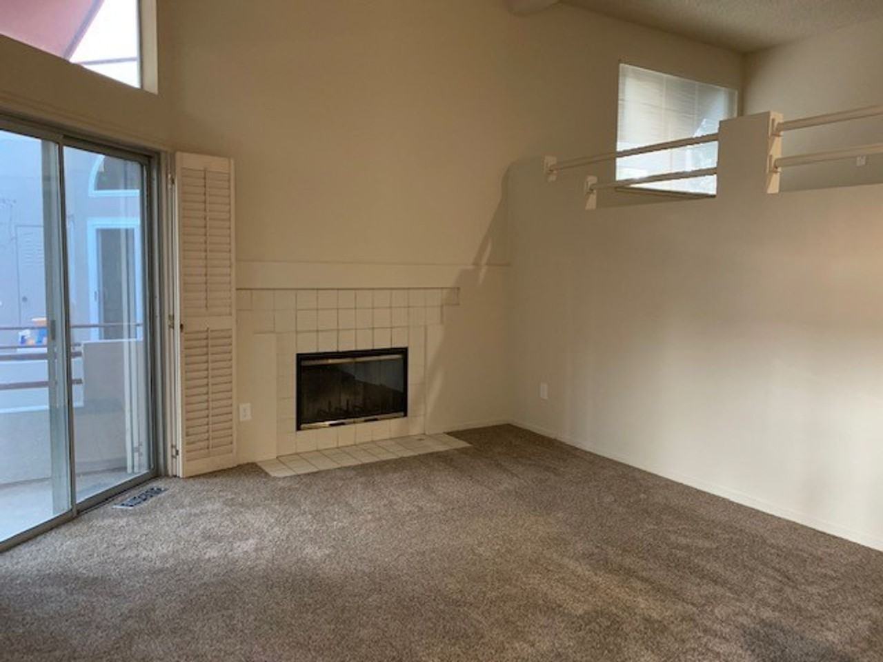 23 E Court Ln - Photo 5 of 17