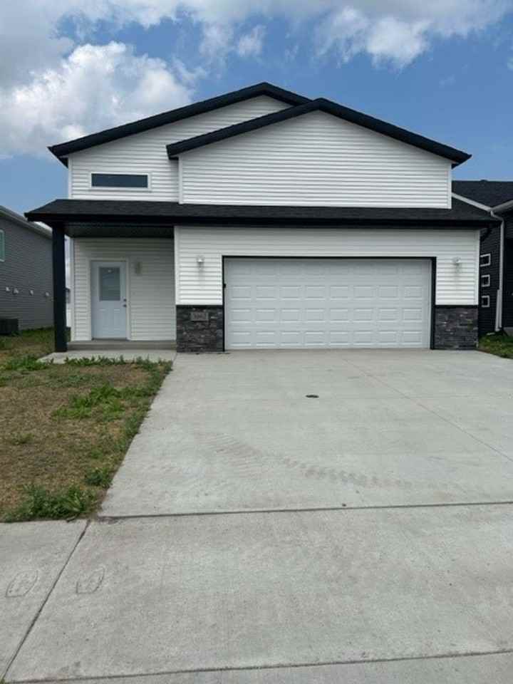 3062 39th Ave S - Photo 2 of 16