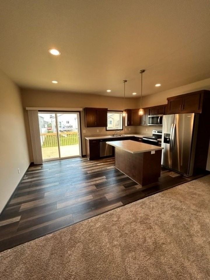 3062 39th Ave S - Photo 3 of 16