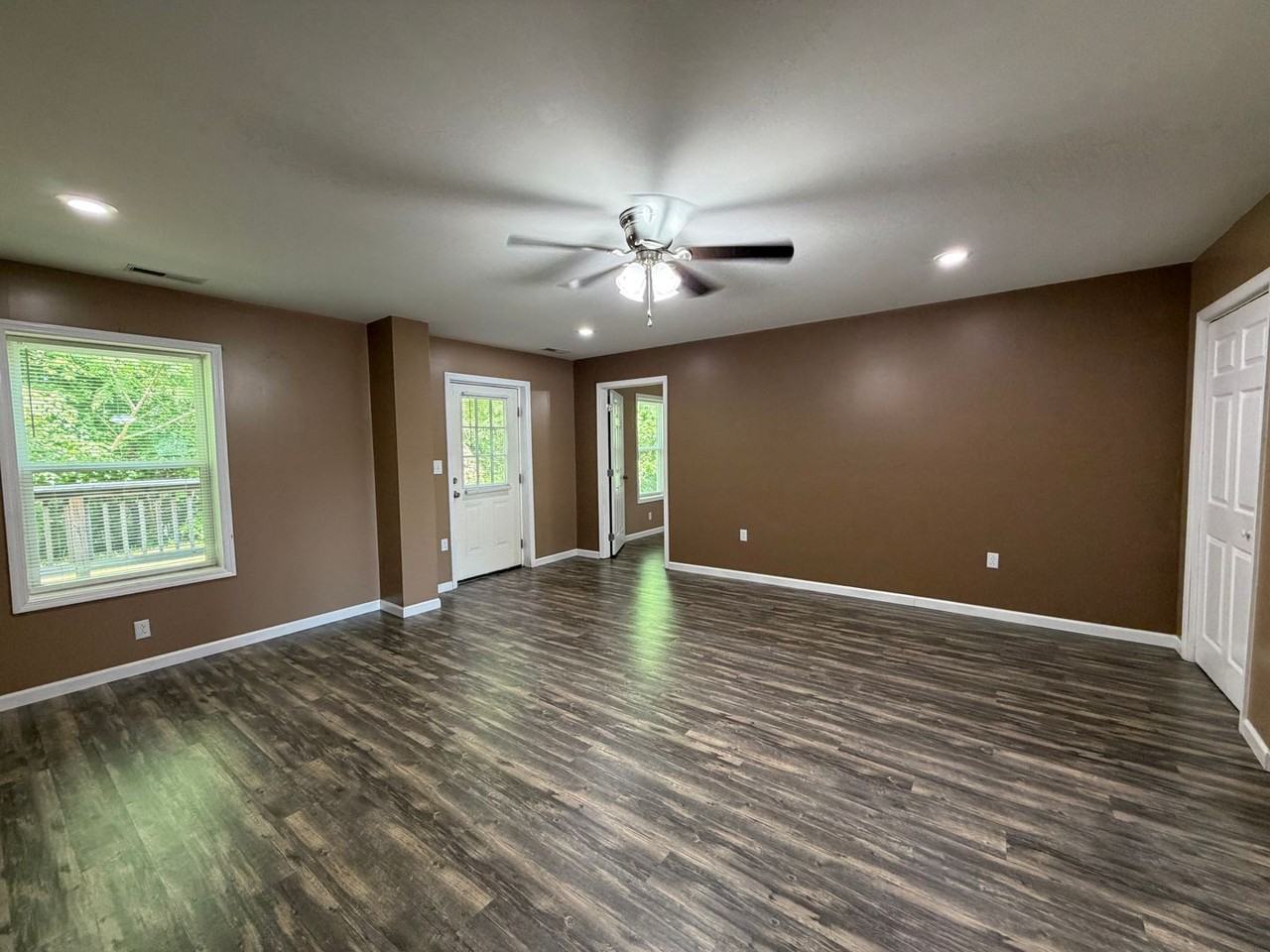 1037 Carson Rd Se - Photo 5 of 12