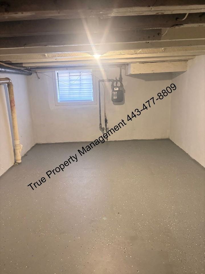 437 N Montford Ave - Photo 7 of 8