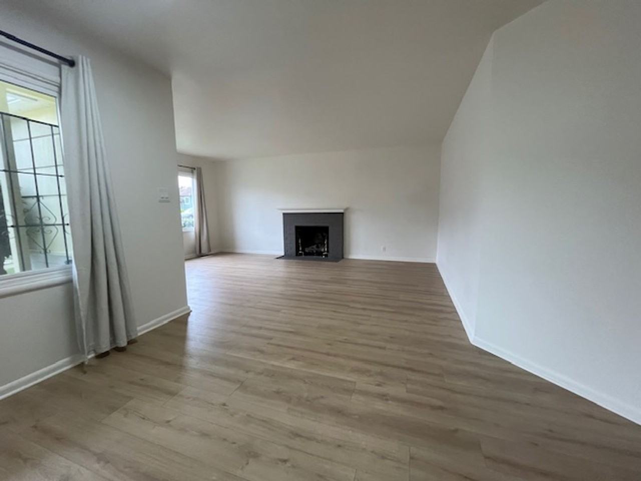 1215 Elm St - Photo 3 of 27
