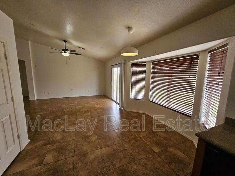 2193 E Brooks St - Photo 4 of 18