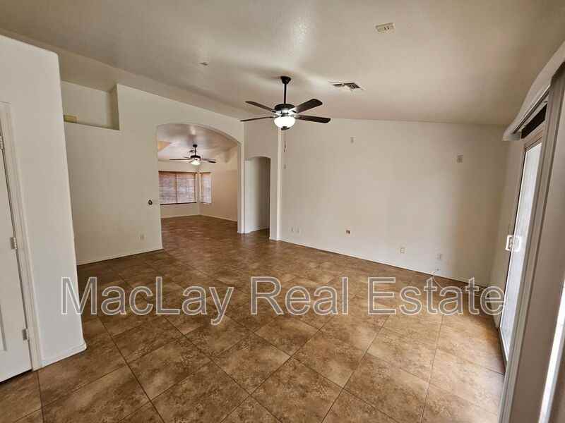 2193 E Brooks St - Photo 5 of 18