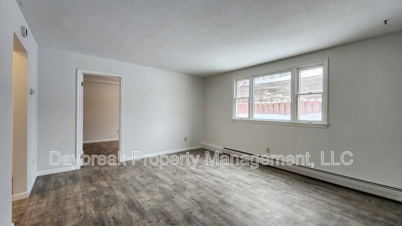 811 7th Ave N - Photo 2 of 13