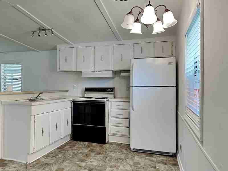 804 Weeping Willow Ave - Photo 3 of 17