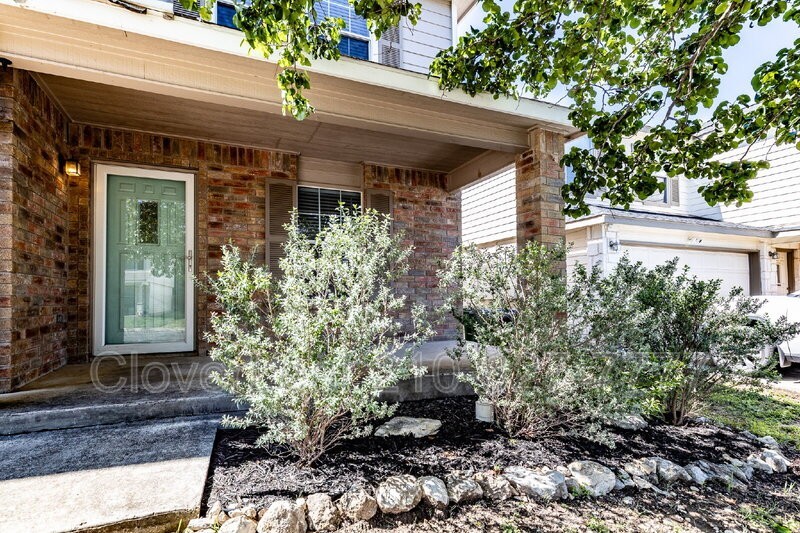 5818 Sherbrooke Oak - Photo 4 of 38