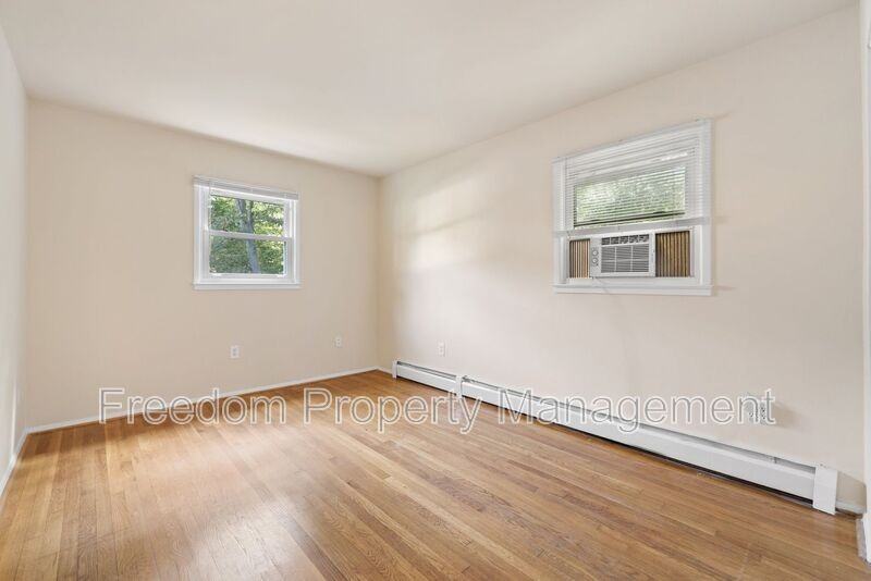 14309 Fairmont Ct - Photo 7 of 50