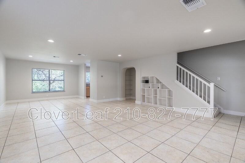 10515 Arbor Blf - Photo 7 of 37