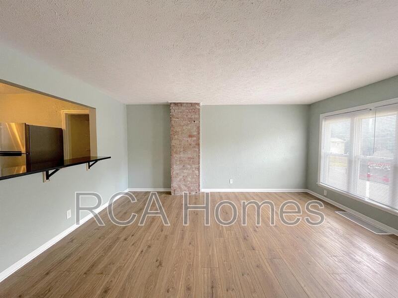 520 E 32nd St - Photo 2 of 13