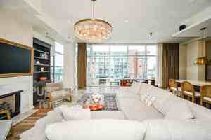 featured image of 700 12th Ave S #1404