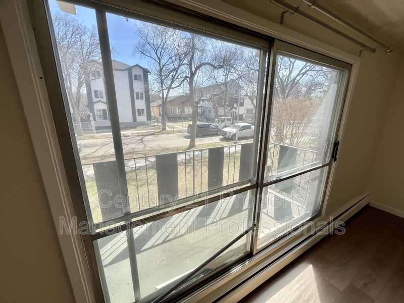 10824-112 Street Nw #204 - Photo 5 of 14