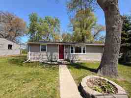 featured image of 416 Van Buren Ave