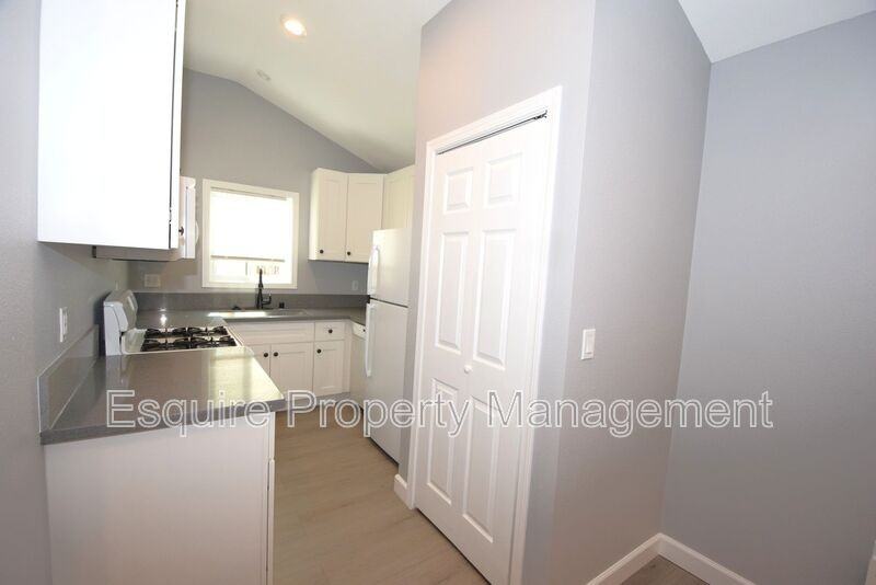 1323 Calle Durazno - Photo 4 of 12