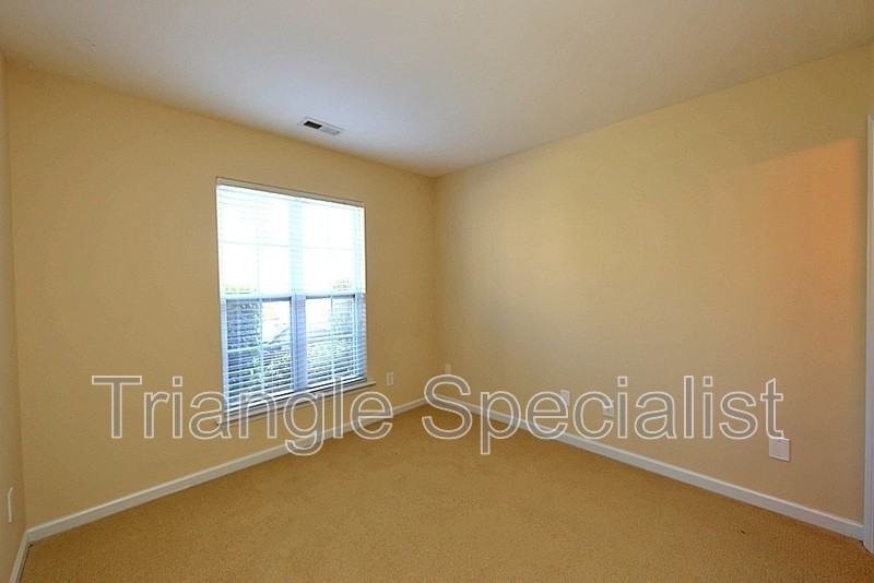 9811 Cicero Dr - Photo 4 of 18