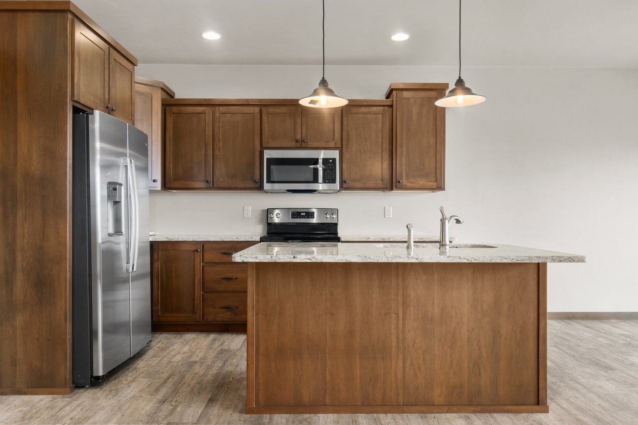 N1139 Craftsmen Ct #1139 - Photo 3 of 23
