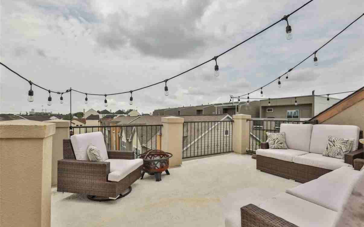 2708 Sherwin St #NA - Photo 2 of 31