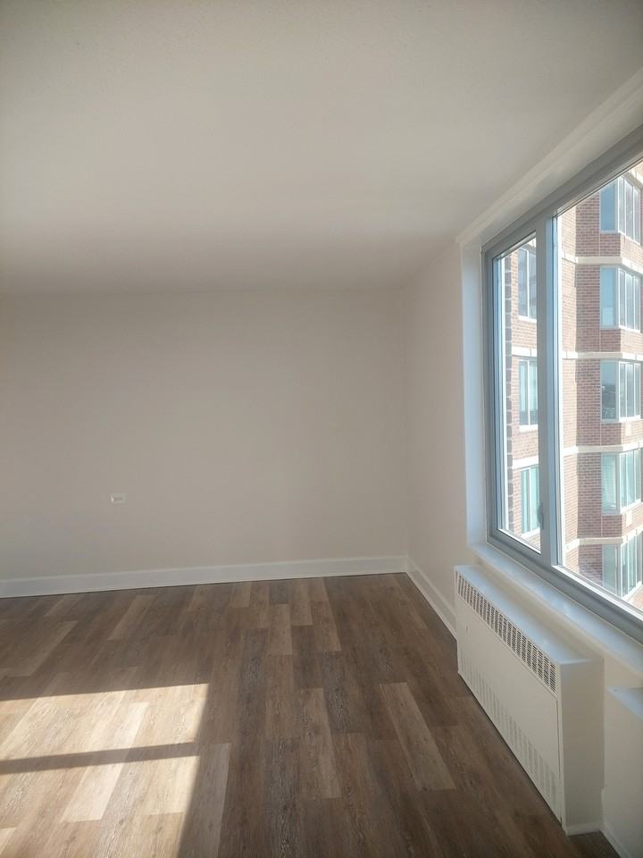 389 5th Ave #3 - Photo 3 of 5