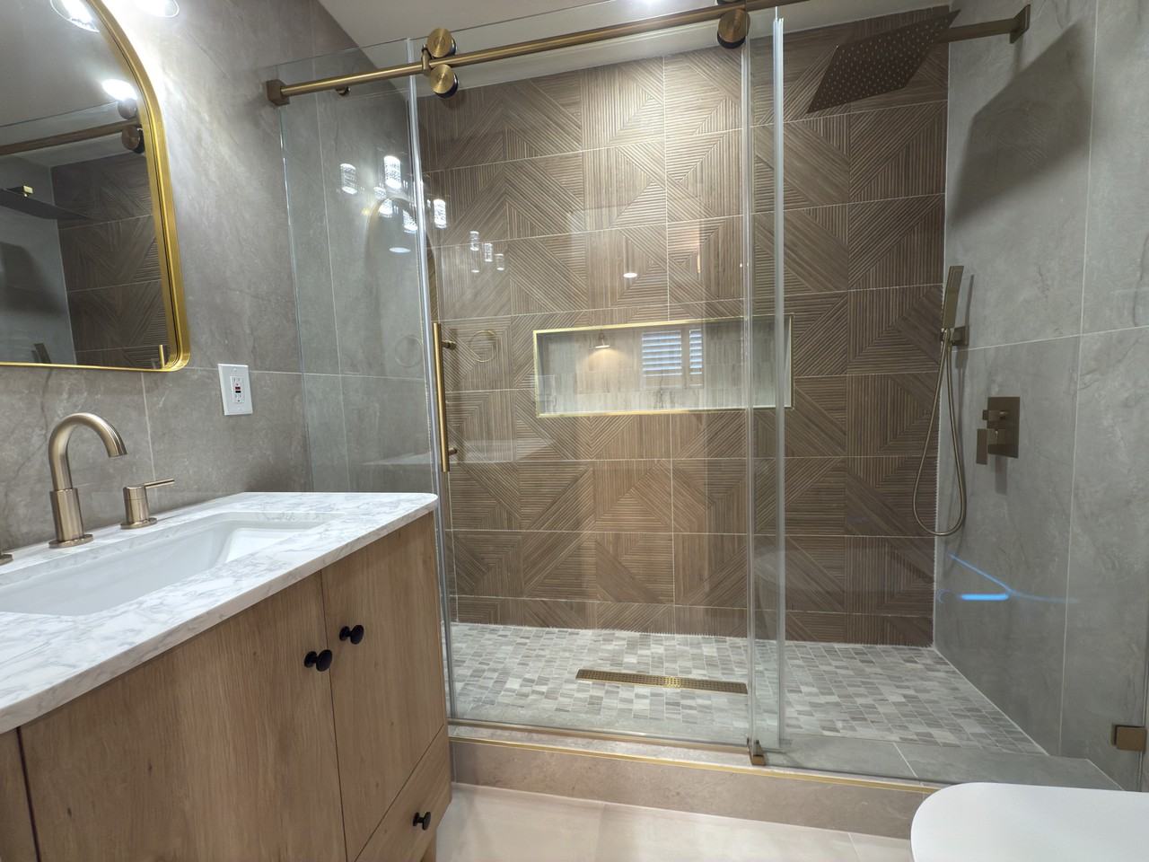 114 S Emerald Pl #NA - Photo 2 of 9
