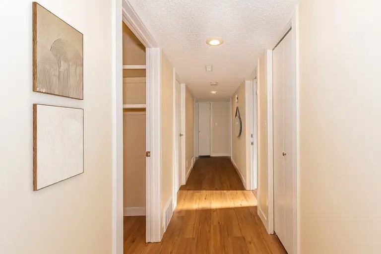 153 Woodvale Road West #BS - Photo 7 of 30
