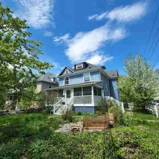 25 Cornish Ave #1