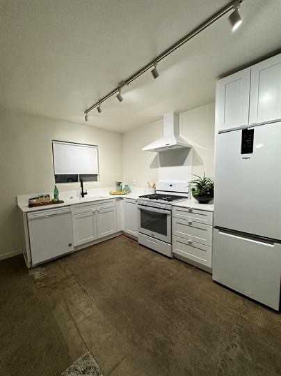 3040 N 2nd St #106 - Photo 7 of 14