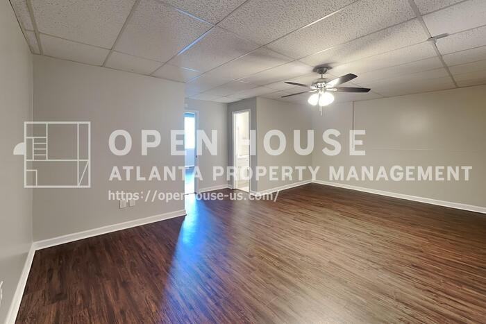 3059 Vineyard Way Se - Photo 6 of 21