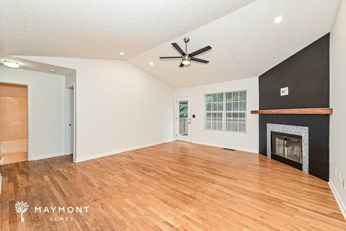 6231 Huntcliff Dr - Photo 6 of 17