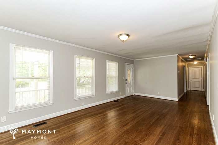 34 Dunwar Dr - Photo 5 of 14
