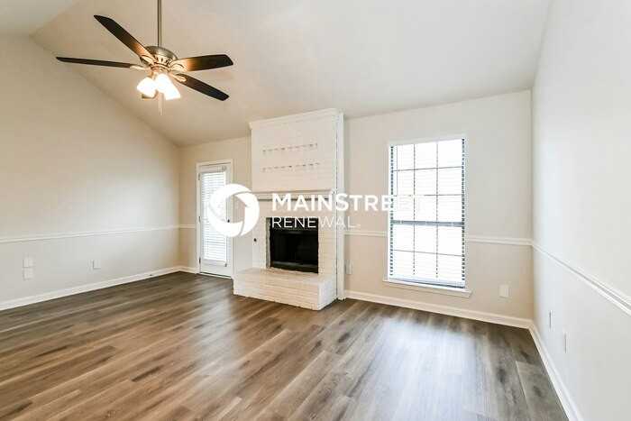 10126 Stephenson Ln - Photo 5 of 16