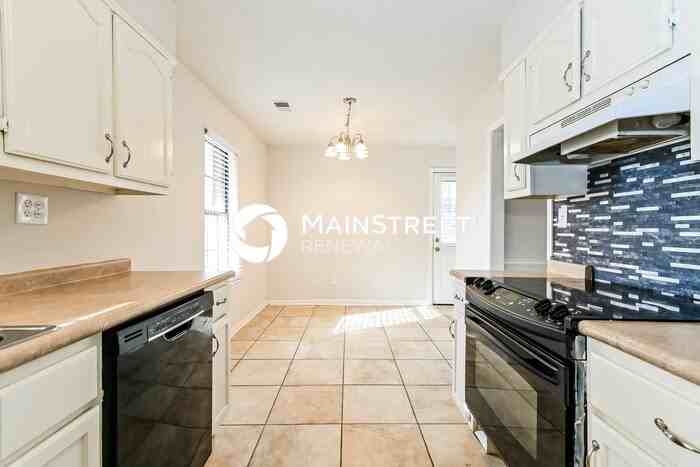 10126 Stephenson Ln - Photo 7 of 16