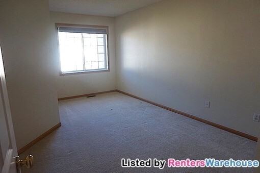 13874 52nd Ave N - Photo 5 of 10