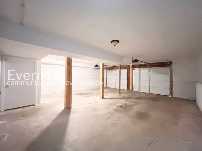 323 N Briar Rdg - Photo 7 of 29