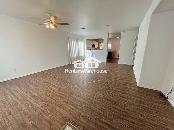 16712 N 160th Ave - Photo 4 of 19