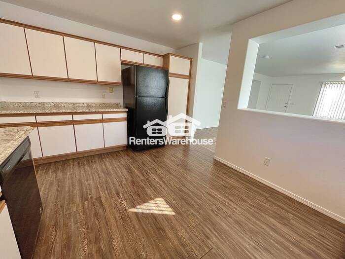 16712 N 160th Ave - Photo 7 of 19