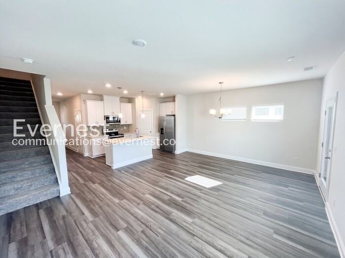 4522 Skywood Ln - Photo 3 of 23