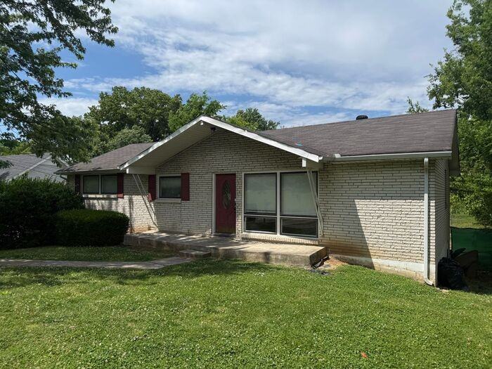 256 Willow Ln - Photo 2 of 26