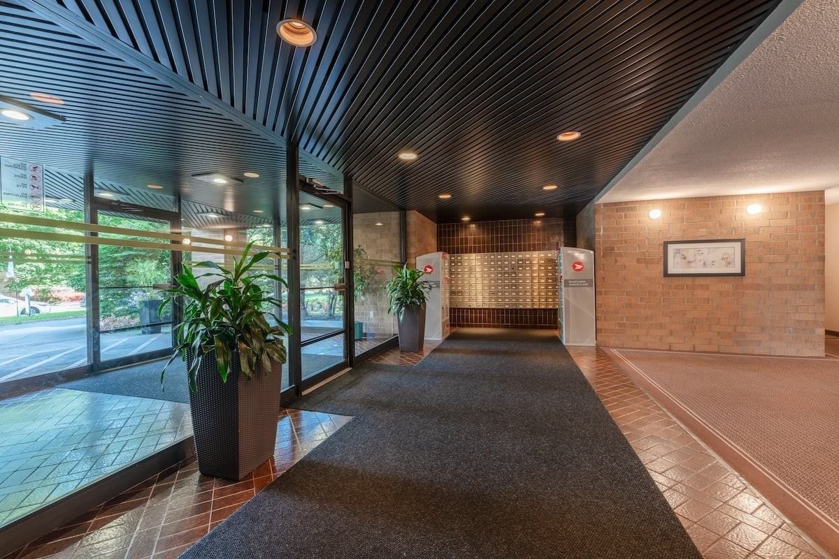 Bayers Park Apartments - Photo 4 of 14