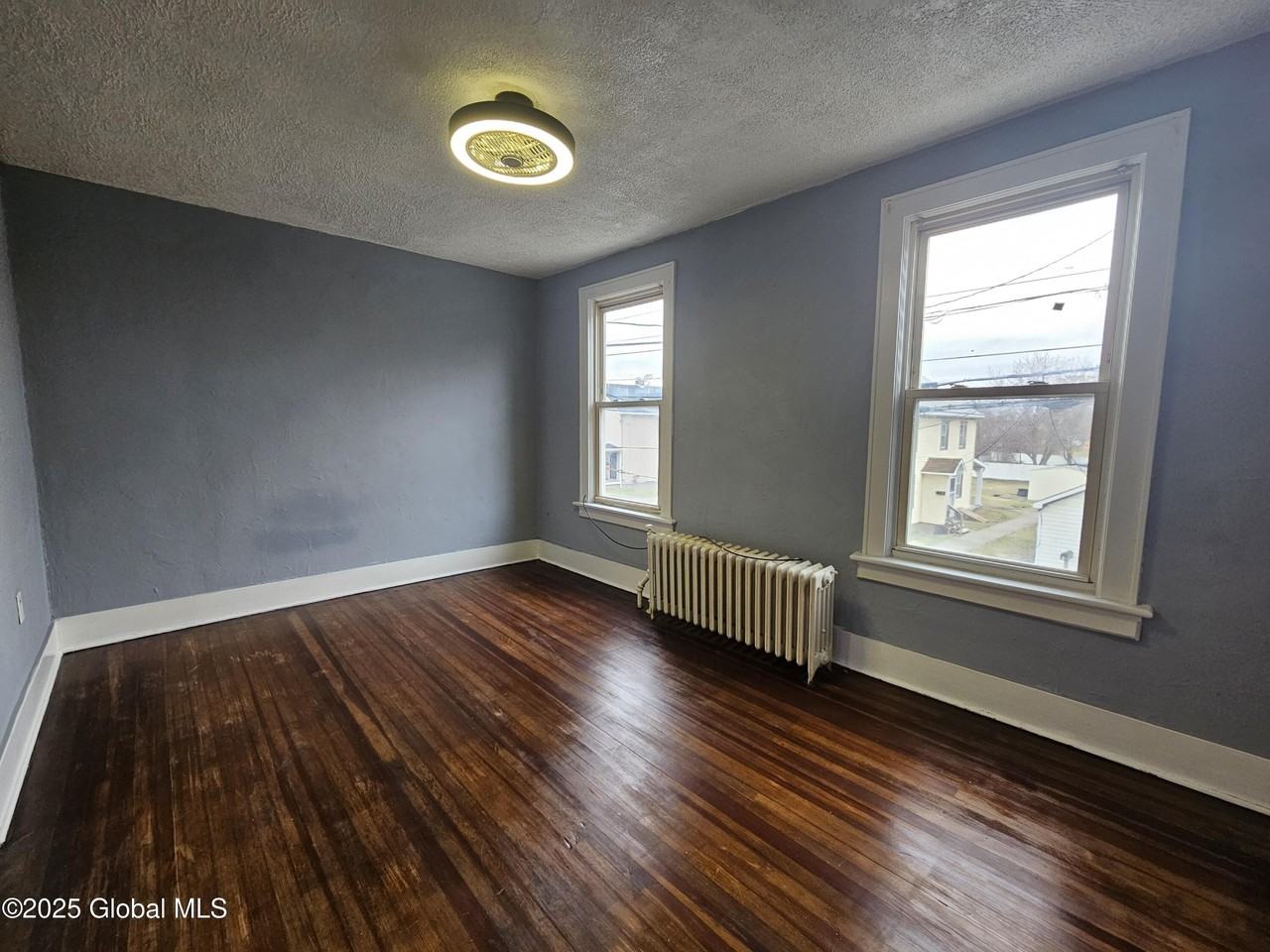 38 Main St #4 - Photo 4 of 14