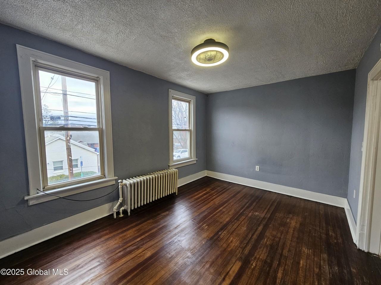 38 Main St #4 - Photo 5 of 14