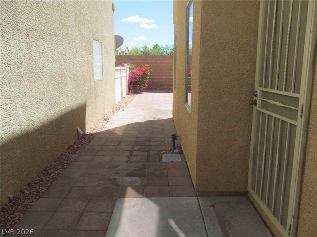 5357 Coral Ribbon Ave - Photo 2 of 27