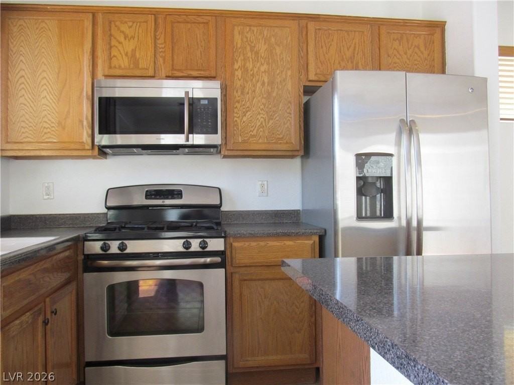 5357 Coral Ribbon Ave - Photo 4 of 27