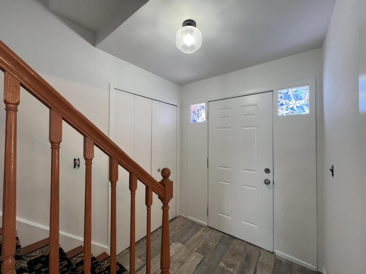 4033 Ramblewood Dr - Photo 3 of 46