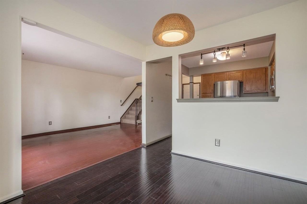 3088 Village Cir - Photo 5 of 29