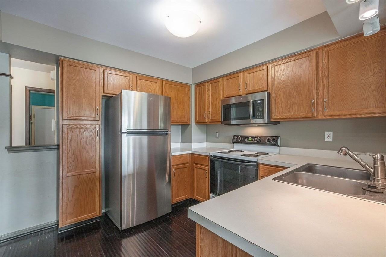 3088 Village Cir - Photo 6 of 29