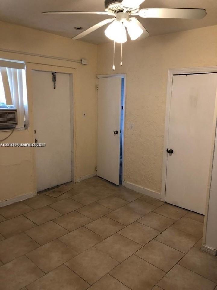5411 Ravenswood Rd #7A - Photo 6 of 8