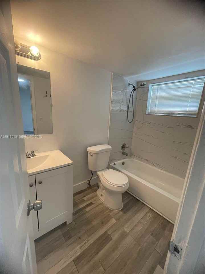 1532 Sw 5th Pl #A1 - Photo 7 of 16