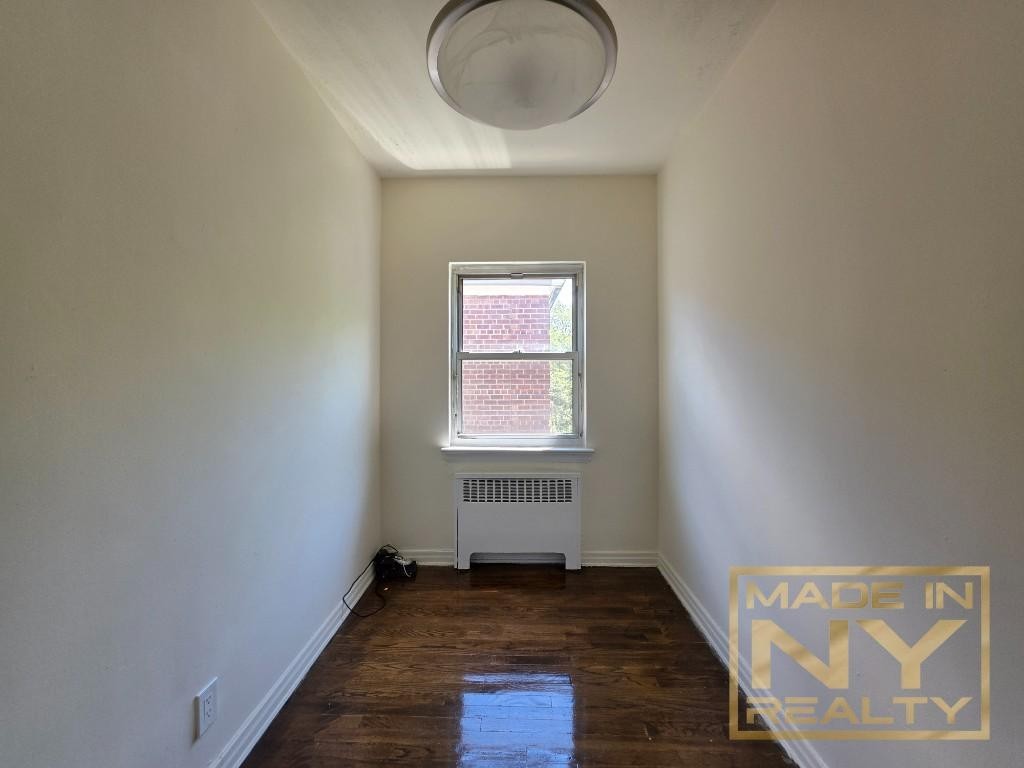 3615 213th St #B - Photo 4 of 10
