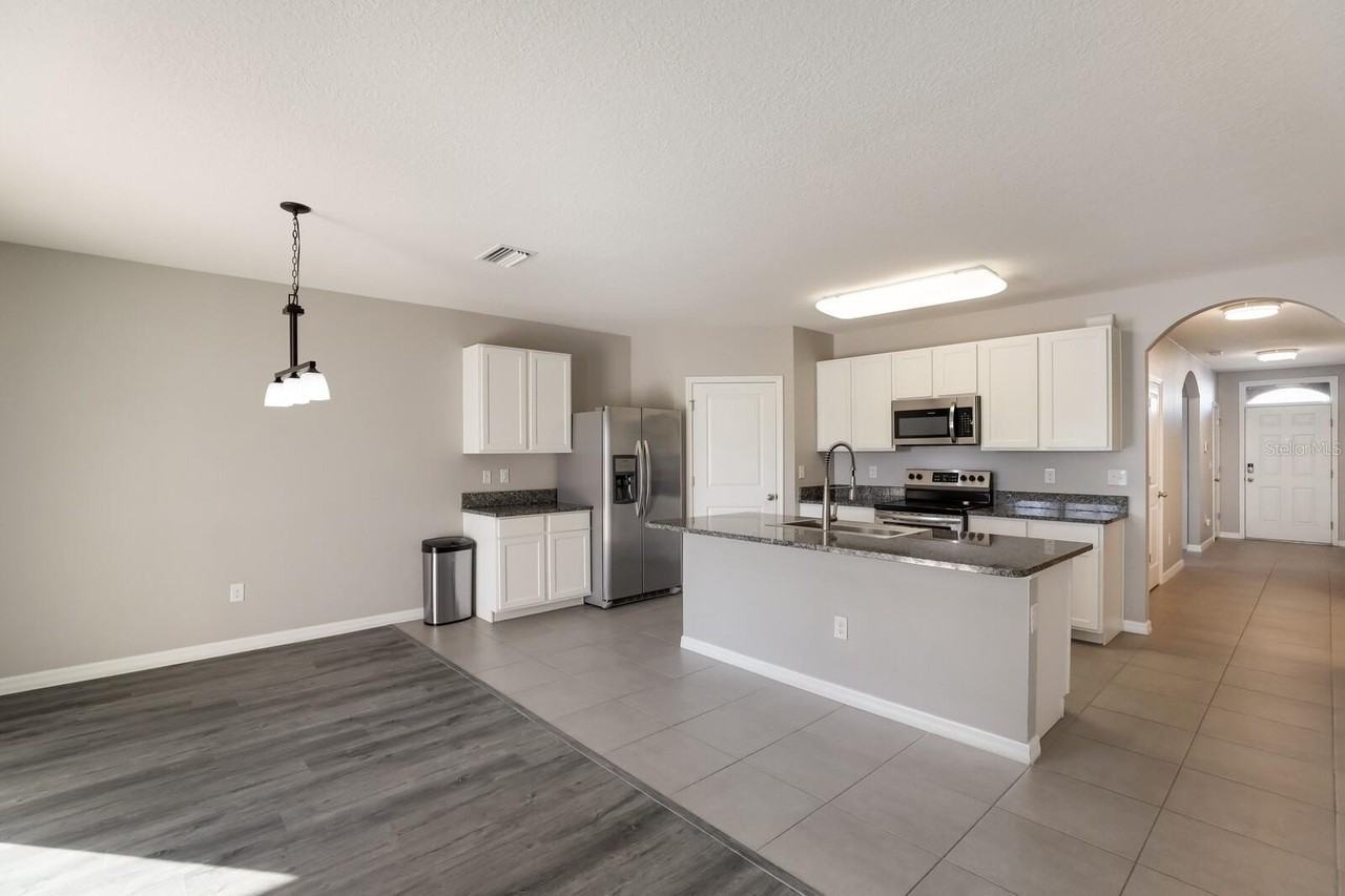 5532 Ashton Cove Ct - Photo 6 of 28
